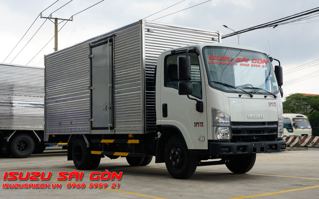 Xe Tải Isuzu 2T4 | Giá Xe Tải Isuzu 2.4 Tấn 4